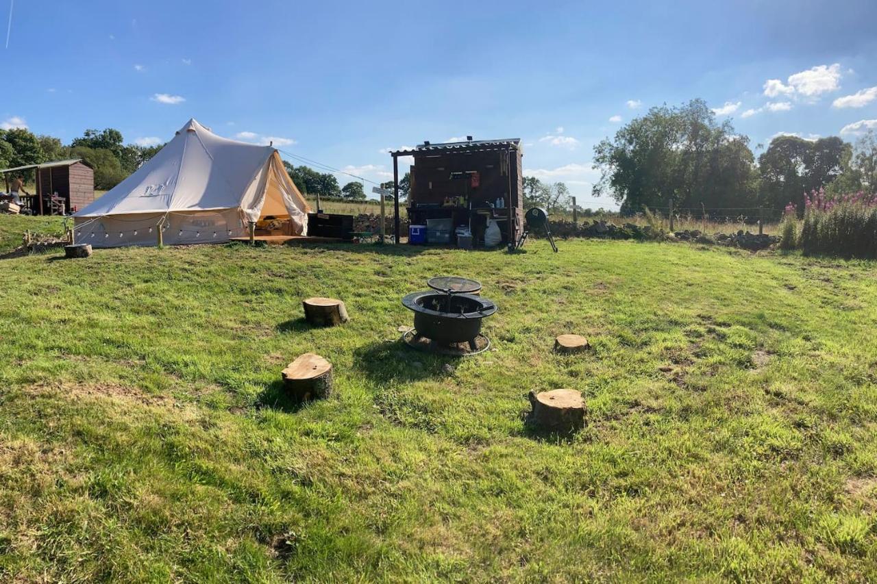 Roaches Retreat Family Glampsite, Rocky Reach Bell Tent With Outdoor Adventures And Campfire Nights Upper Hulme 外观 照片