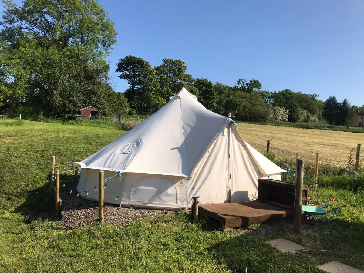 Roaches Retreat Family Glampsite, Rocky Reach Bell Tent With Outdoor Adventures And Campfire Nights Upper Hulme 外观 照片